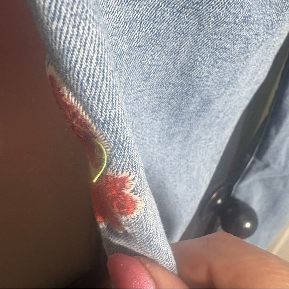 MM Vintage Embroidered Butterfly Floral Jeans Size 26 Boho Denim - Picture 10 of 16